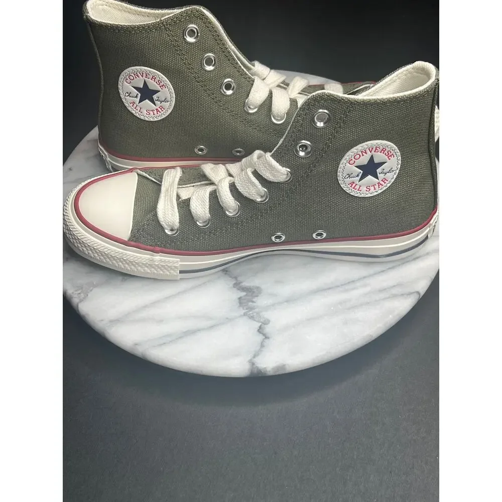 New Converse chuck Taylor All star high Converse size 6 A12480F New without box